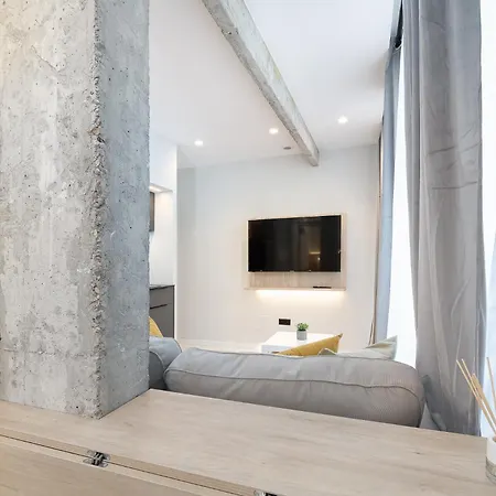 Elegante Y Luminoso En - Apto 5 By Apartamento Vigo