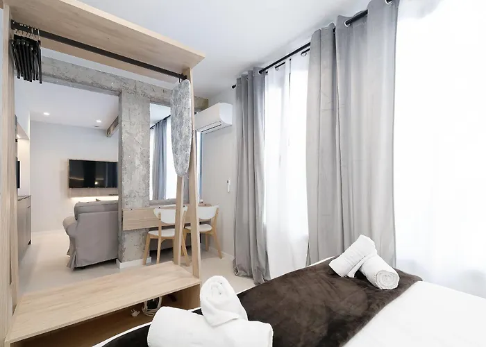 Elegante Y Luminoso En - Apto 5 By Apartmán