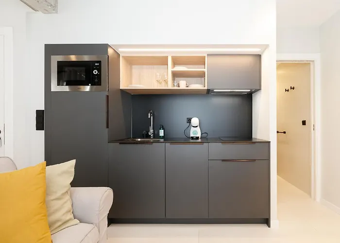 Elegante Y Luminoso En - Apto 5 By Apartmán Vigo